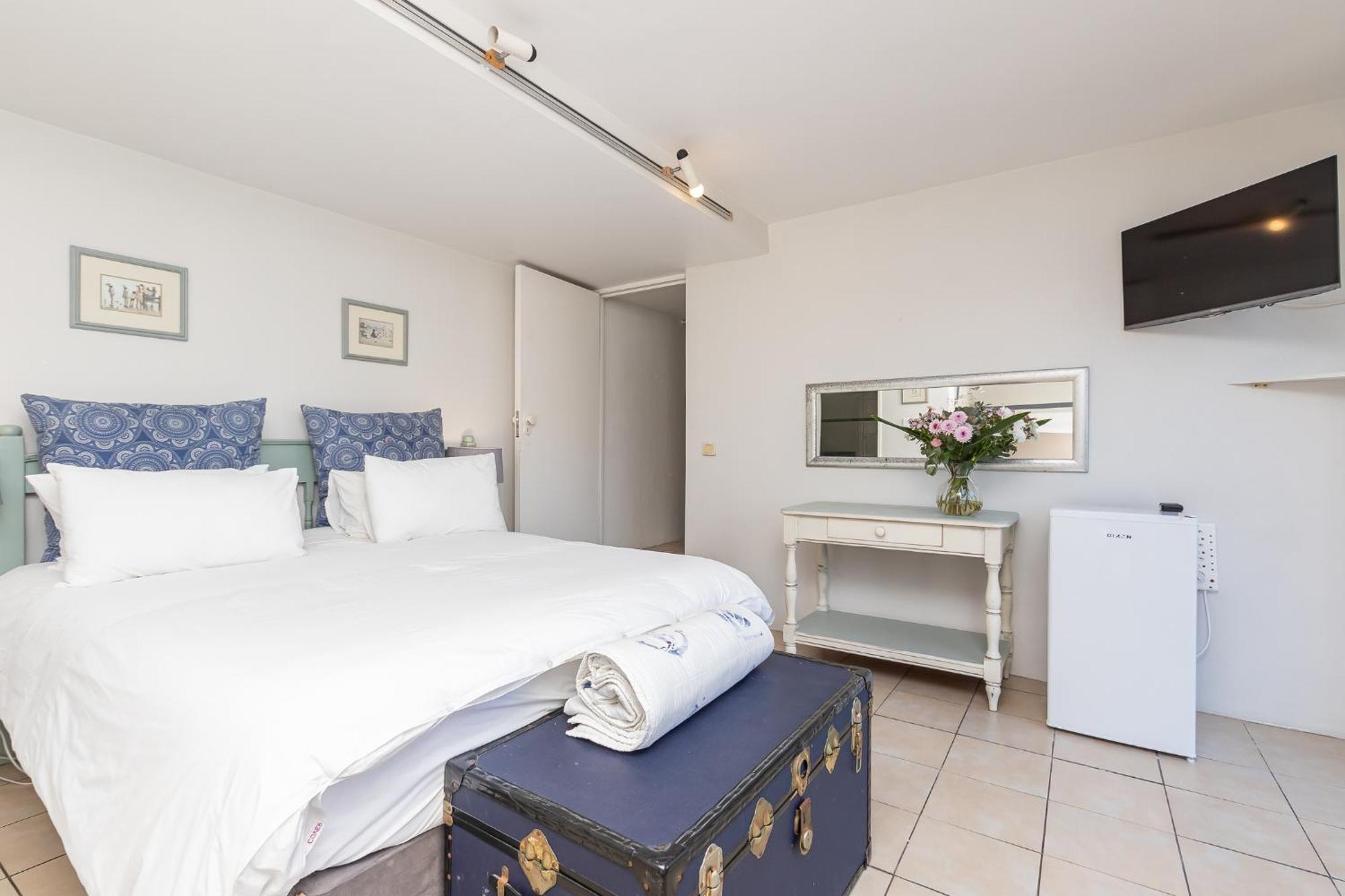 Admiralty Bed & Breakfast Bed & Breakfast Muizenberg Exterior photo